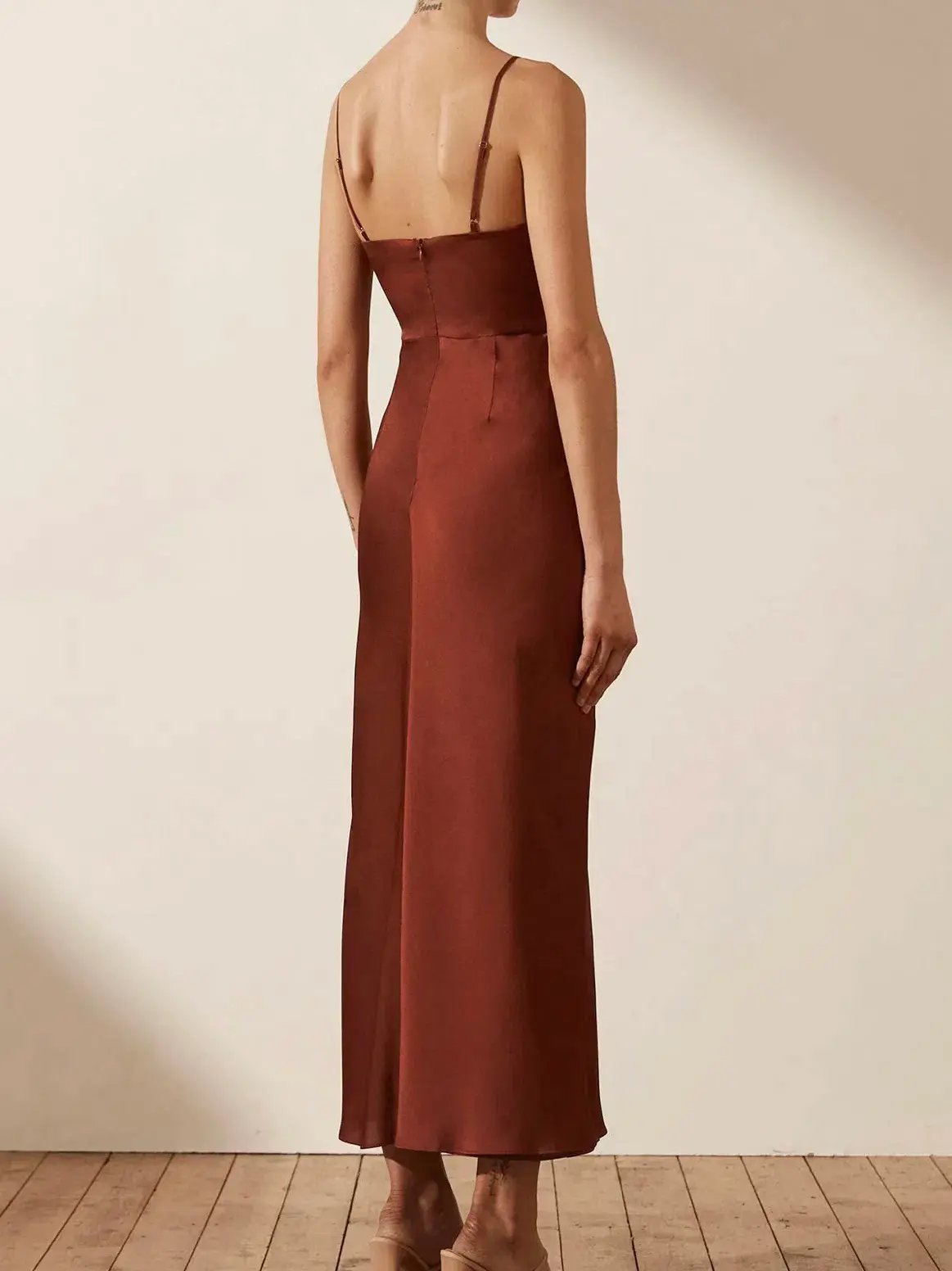 Shona Joy Luxe Twist Front Sleeveless Midi Dress Sangria Size 12 photo 3