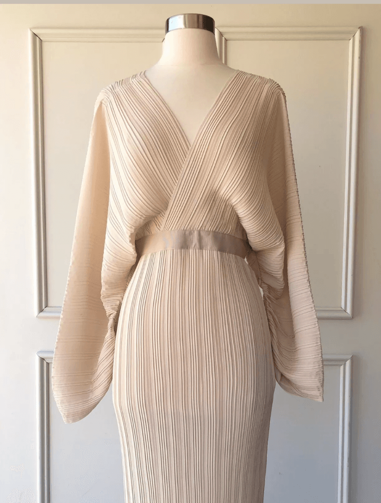 Country Road (Belted) Pleat Dress - Kimono Style photo 3