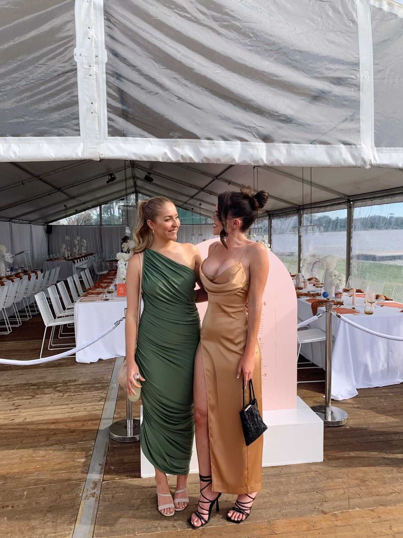 Norma Kamali Diana Gown Khaki photo 4