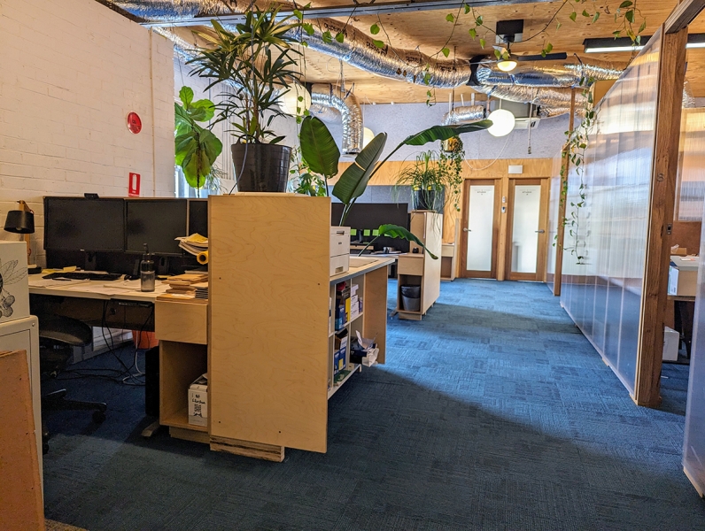 Dedicated desks - POB Space photo 4