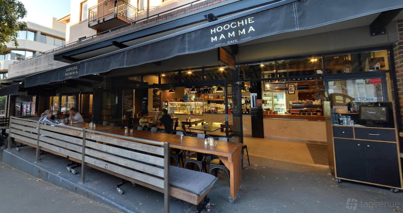 Outdoor Patio at Hoochie Mamma photo 5