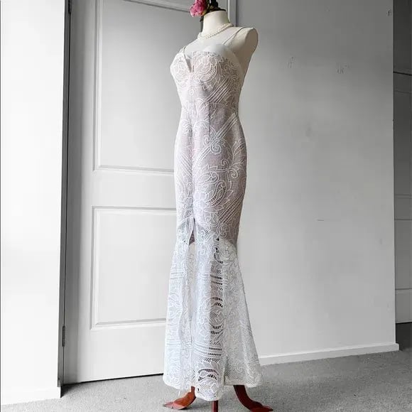 Sheike Lunar Lace Maxi Dress Ivory Size 12 photo 2