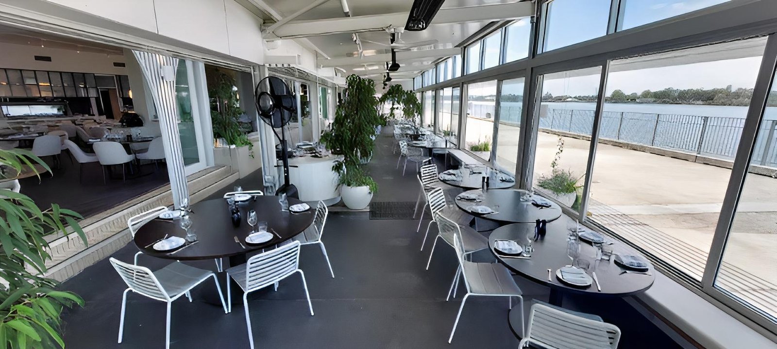 Riverside Dining at Fosh Portside photo 3