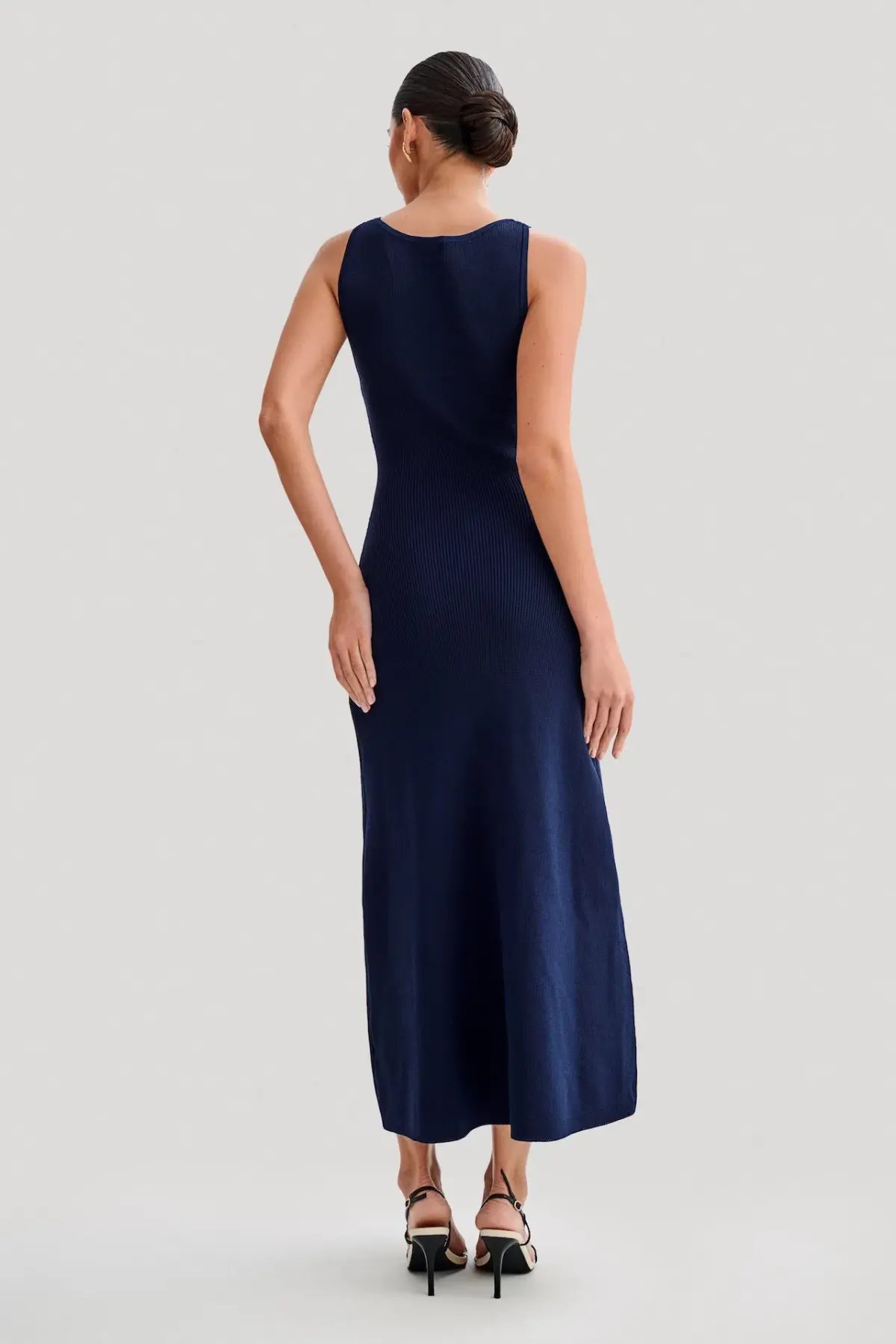 Meshki Sawyer Sleeveless Buttoned Maxi Dress Navy Size 10 photo 3