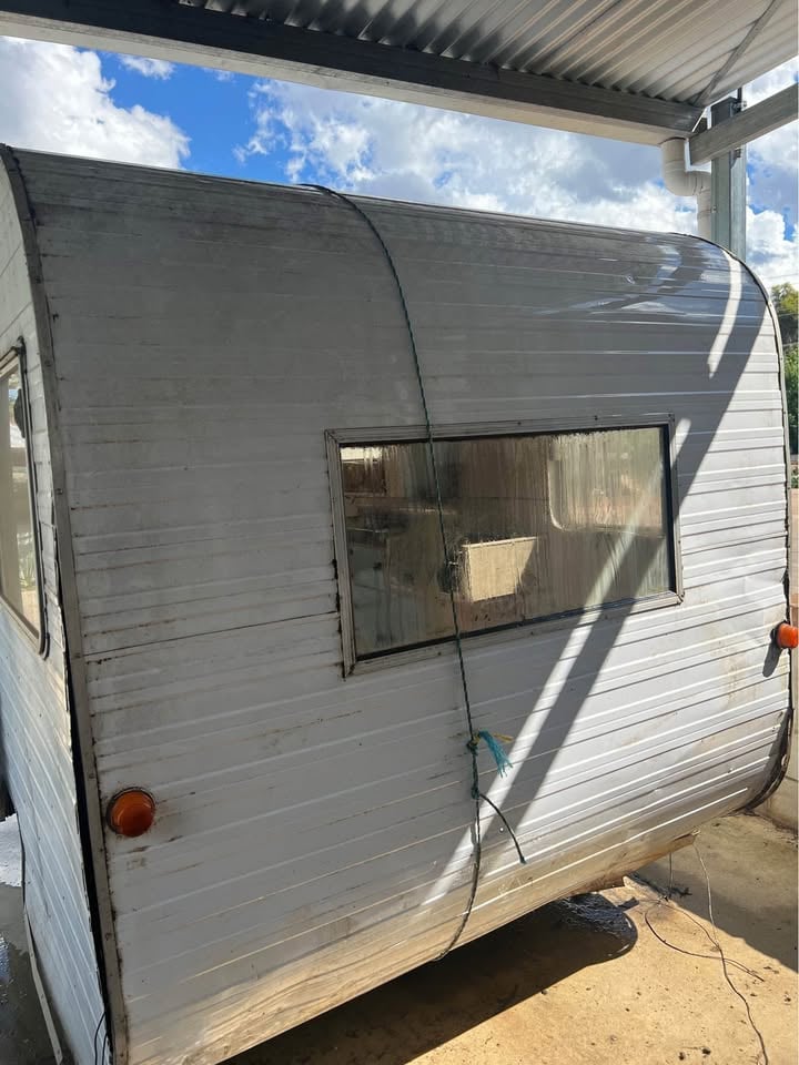 Vintage Caravan photo 5