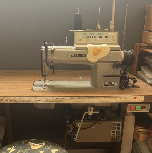 Shared studio - sewing/art/other photo 6
