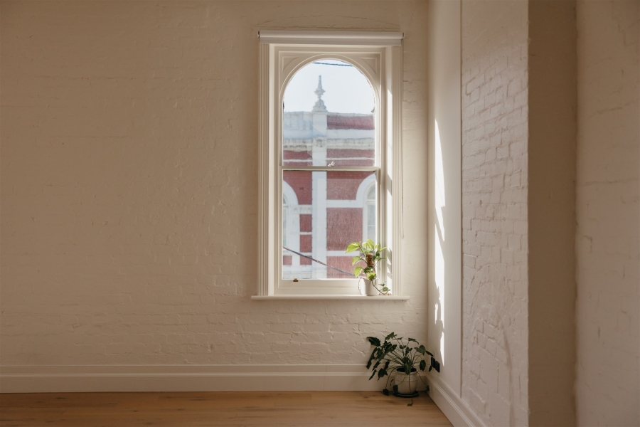 Natural light studio - NYC loft vibe photo 5