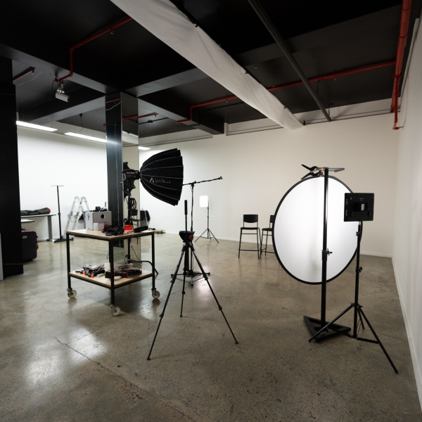 Entire Backroom/Multiple Studios at Scroll Stop photo 4