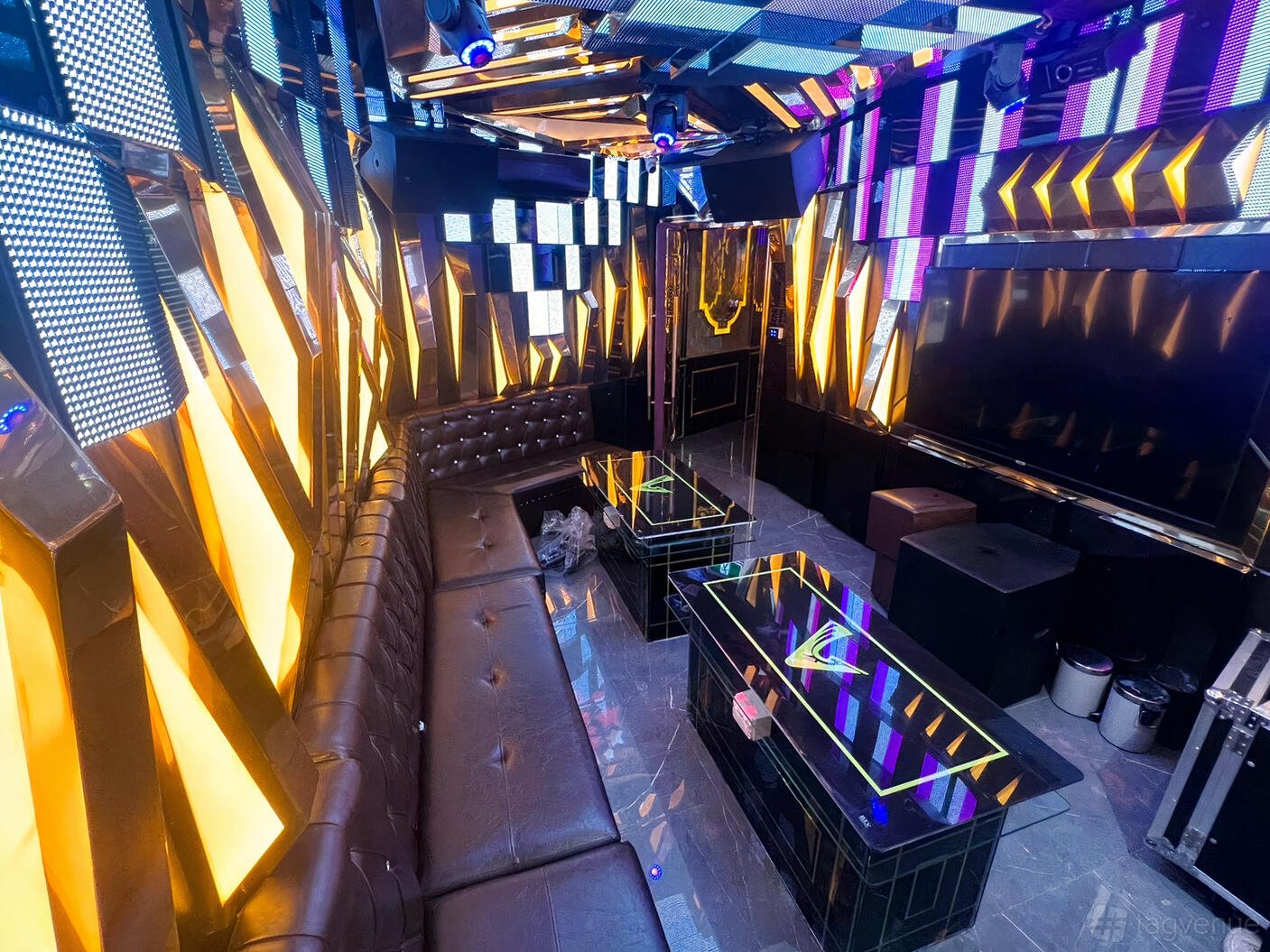 VIP 555 at Việt Phố Entertainment photo 4