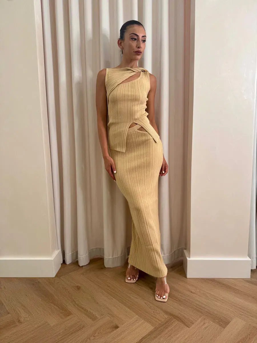 Henne The Romee Knit Top and Skirt Set in Gold Size S / AU 8 photo 3