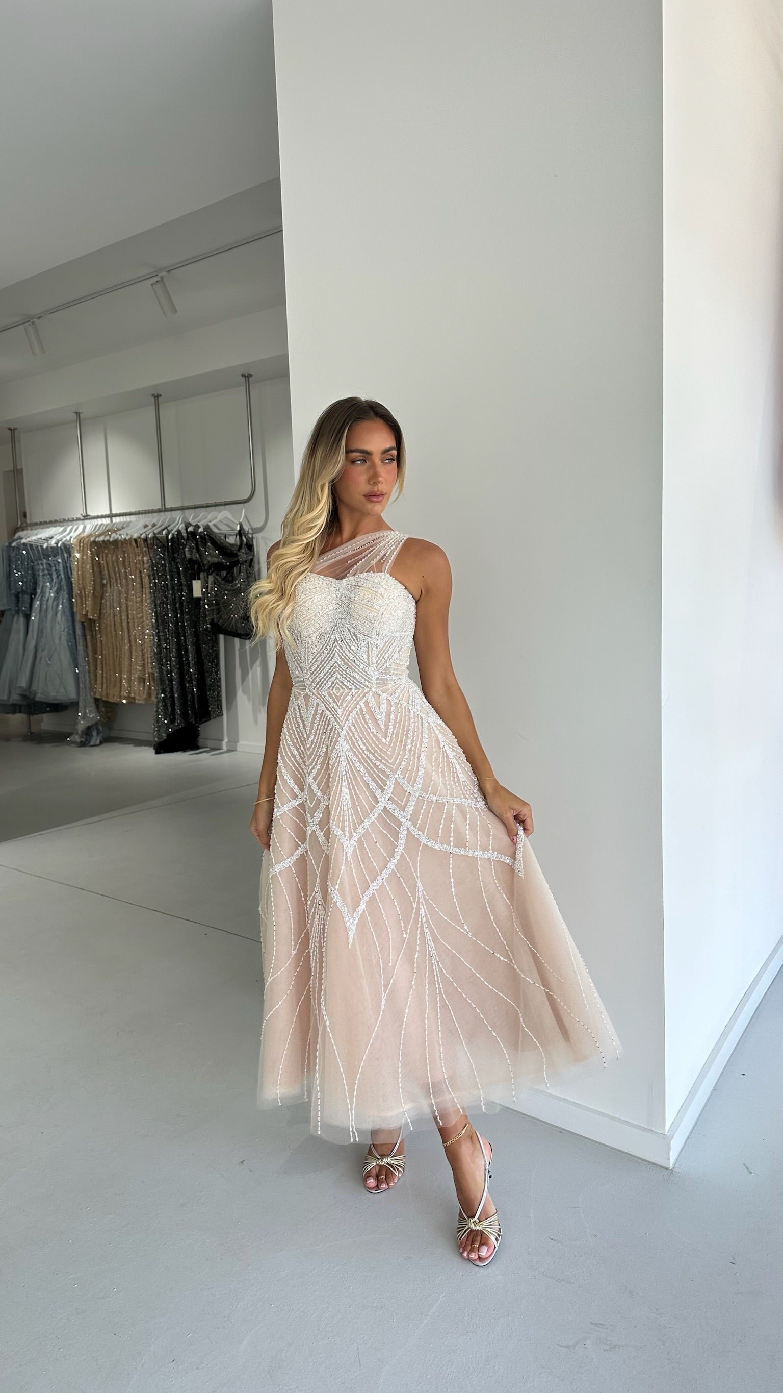 THE WINX MIDI DRESS NUDE photo 5
