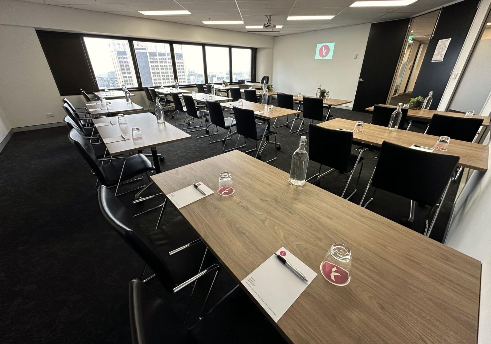 Extra Large Room at Karstens Brisbane photo 2