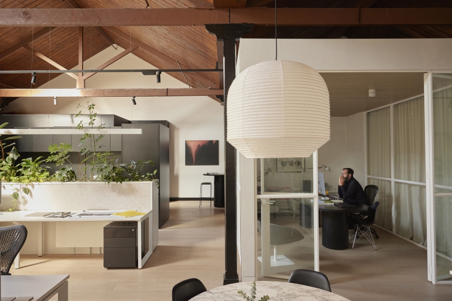 Fitzroy studio desk or desks (up to 6) photo 6