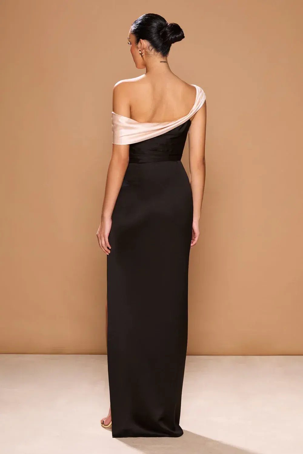 Sonya Moda - Tuscany Gown photo 5