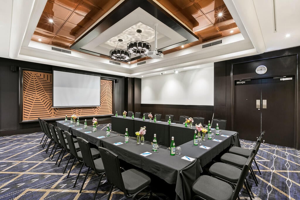 Bronze Function Room at Mantra Parramatta photo 3