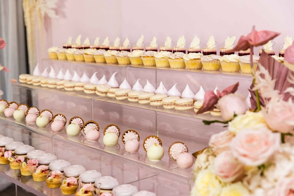 Dessert Acrylic Step Riser For HIRE Available photo 7