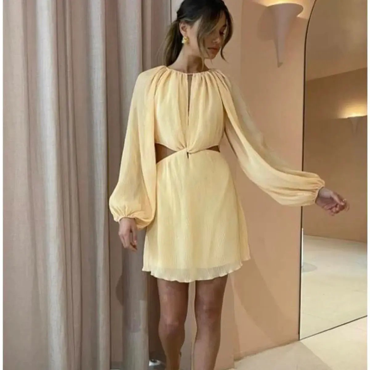 Issy Hummingbird Mini Dress in Rockmelon Size 6 photo 3