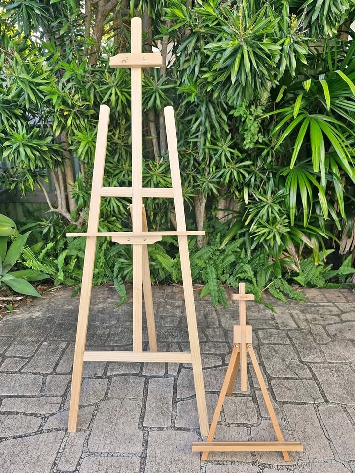 Easels for hire photo 4