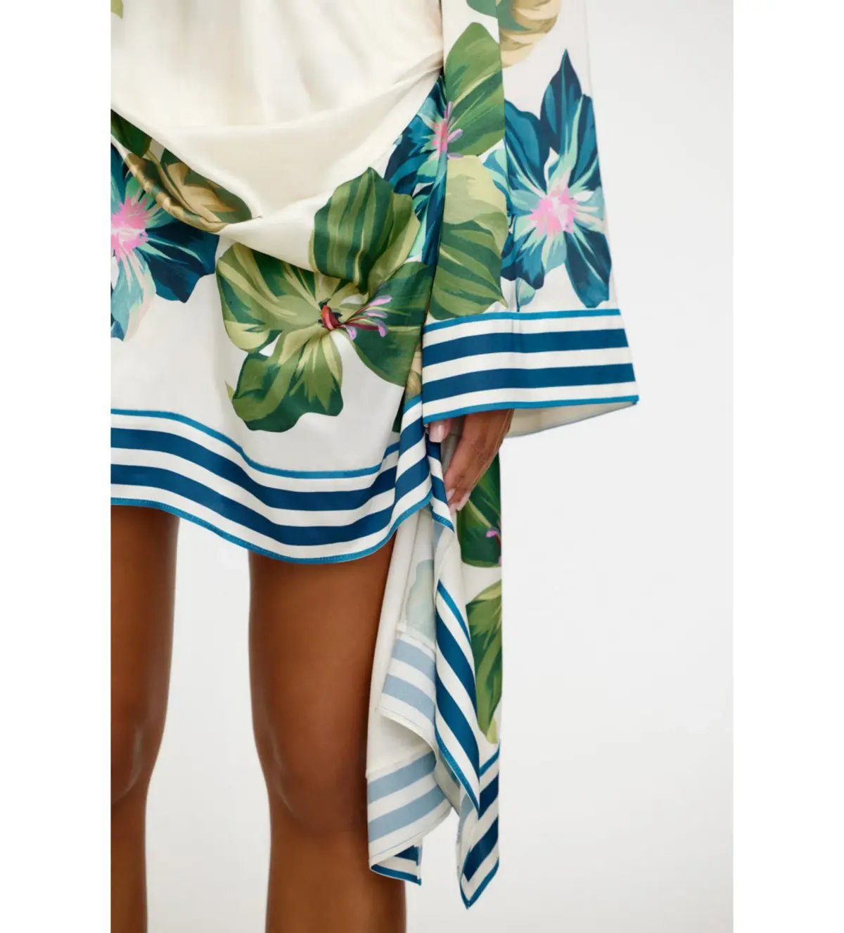 Significant Other Mariah Mini Dress in Hibiscus Tile Size AU 12 photo 3