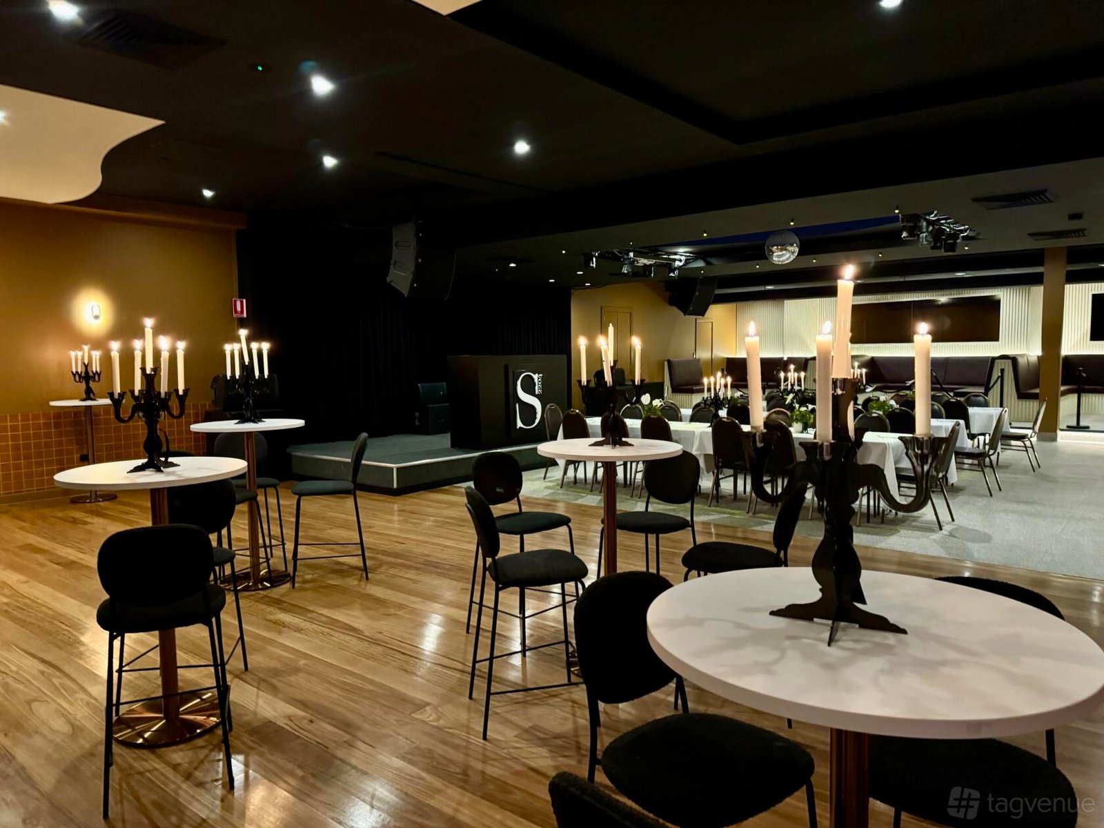 Entire Venue at Stanley 2204 photo 21