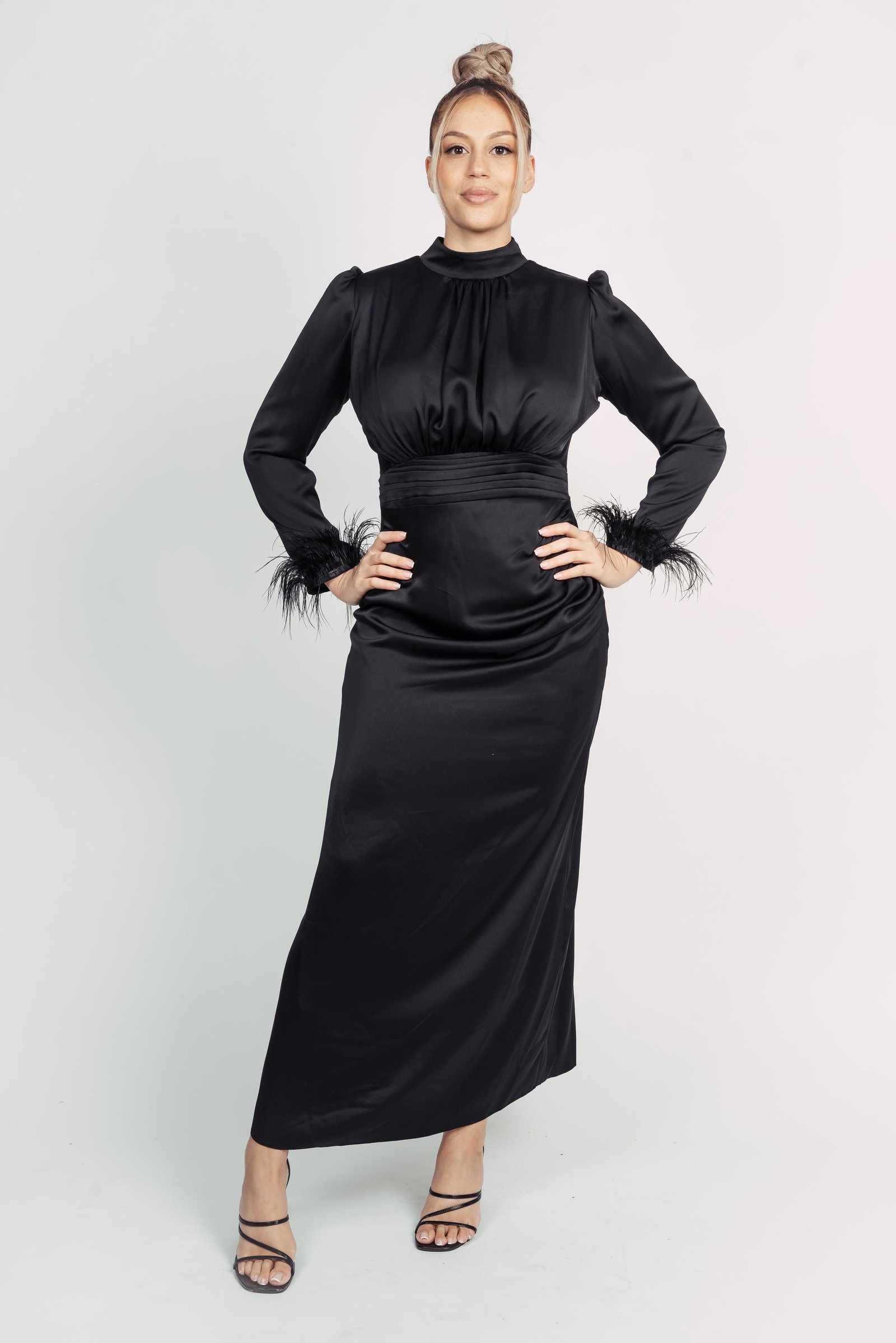 AMANDA FEATHER SLEEVE BY MY SECRET WARDROBE BLACK photo 4