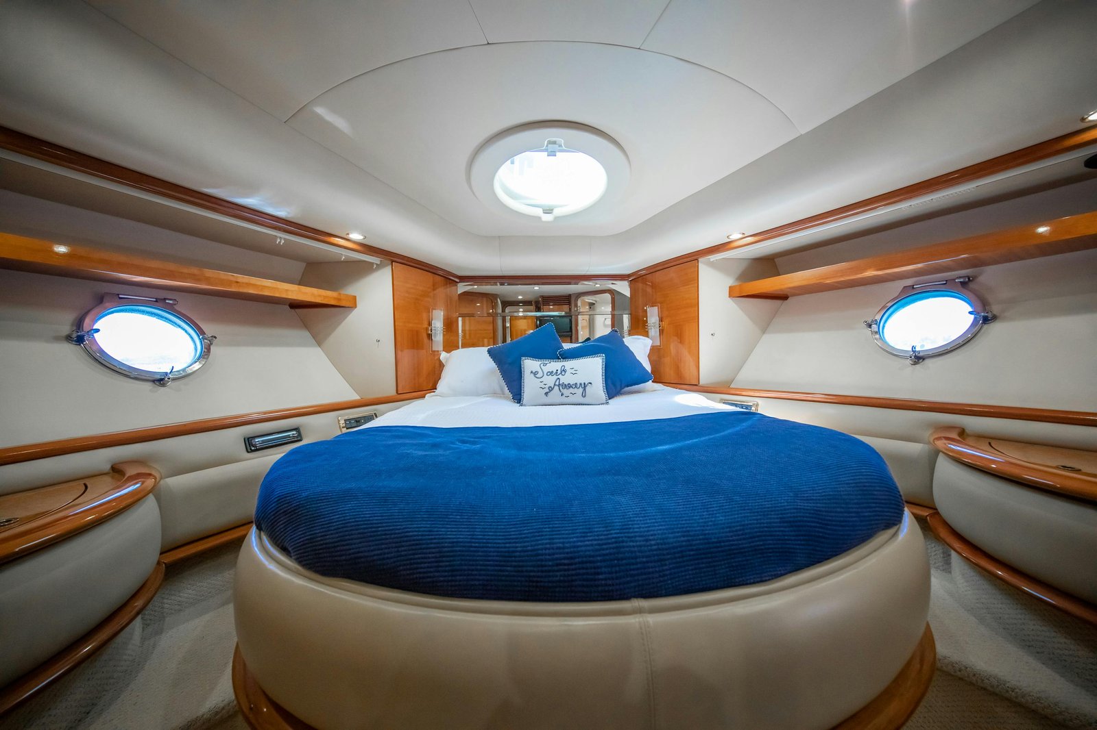 MV Maddison photo 17