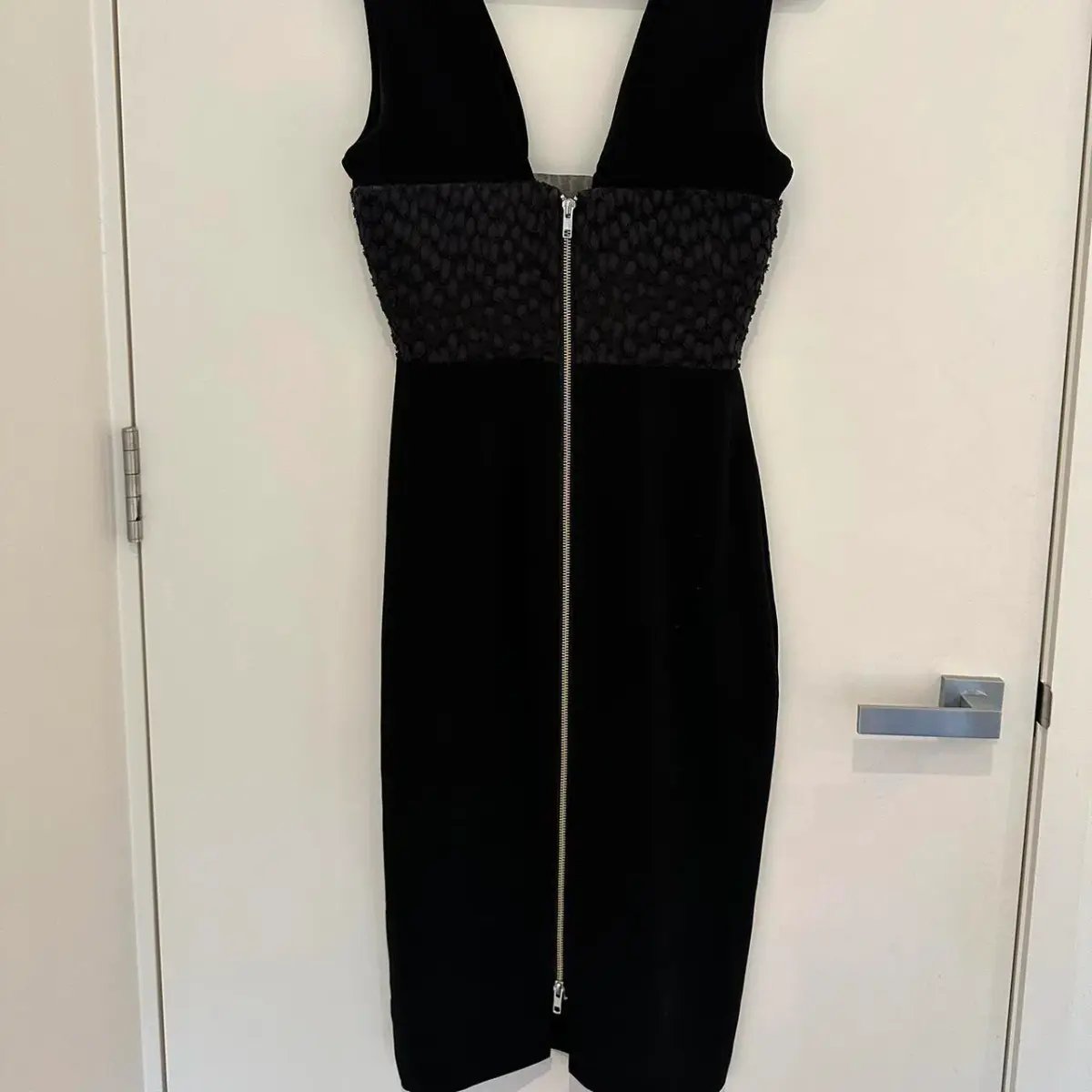 Alex Perry Kylie Dress Black Size 10 photo 4