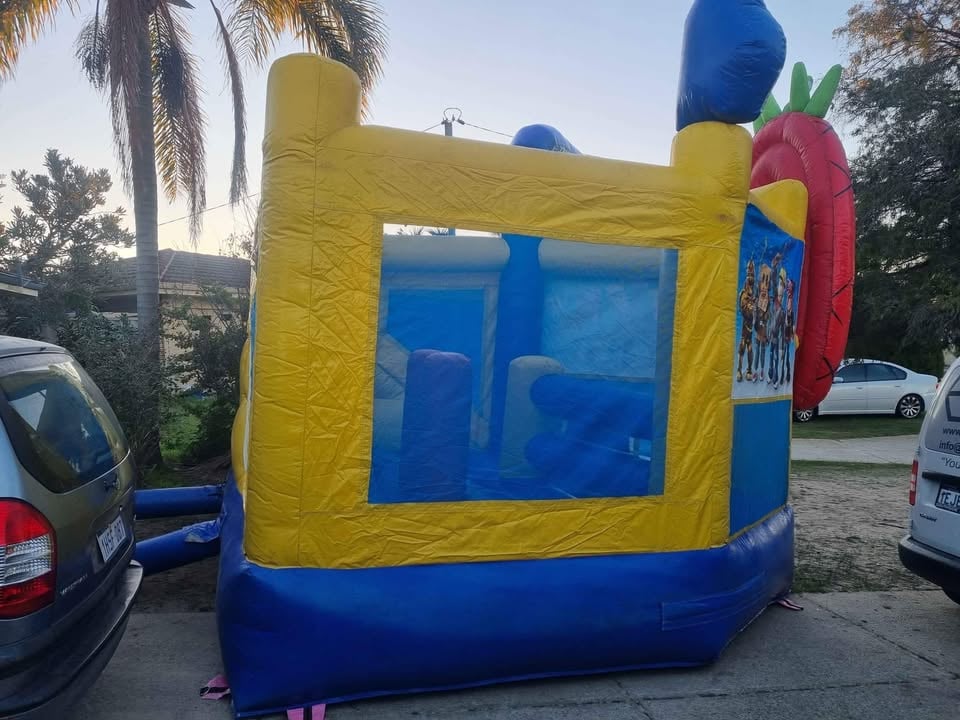 GREAT SELECTION OF JUMPING CASTLES FOR HIRE photo 8