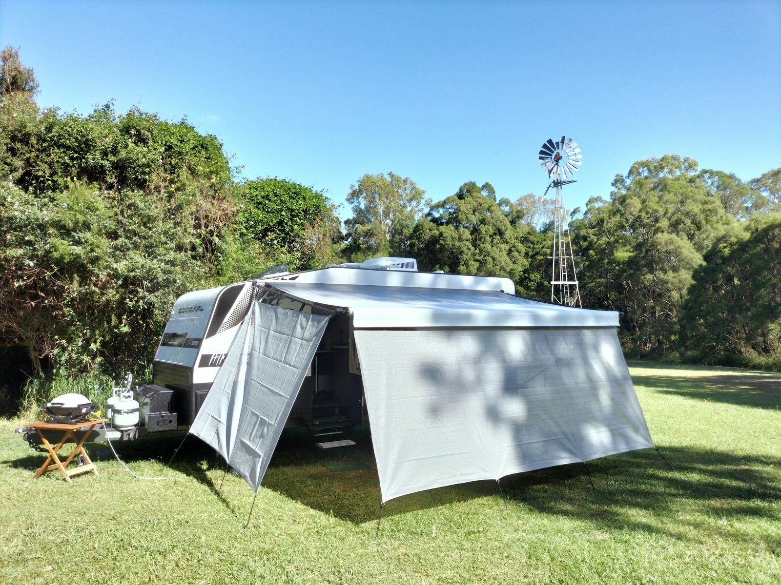 Thrill from the Hills - Light weight Family Caravan photo 3