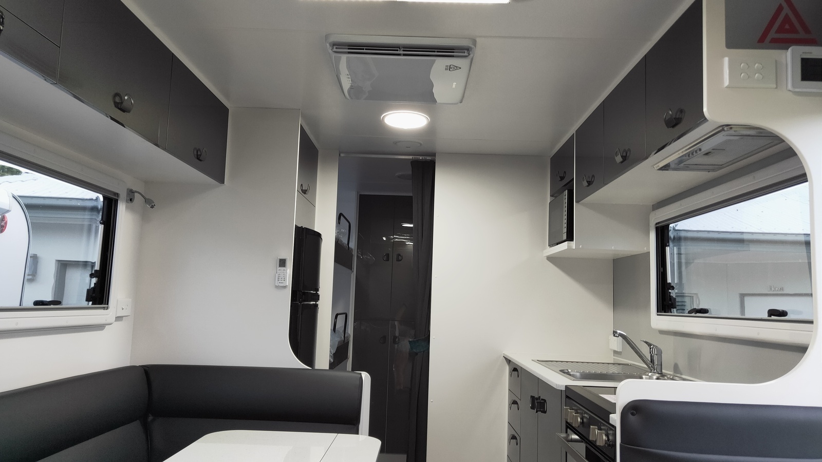 New Age Road Owl 19ft Triple Bunk Van - Brake controller supplied photo 4