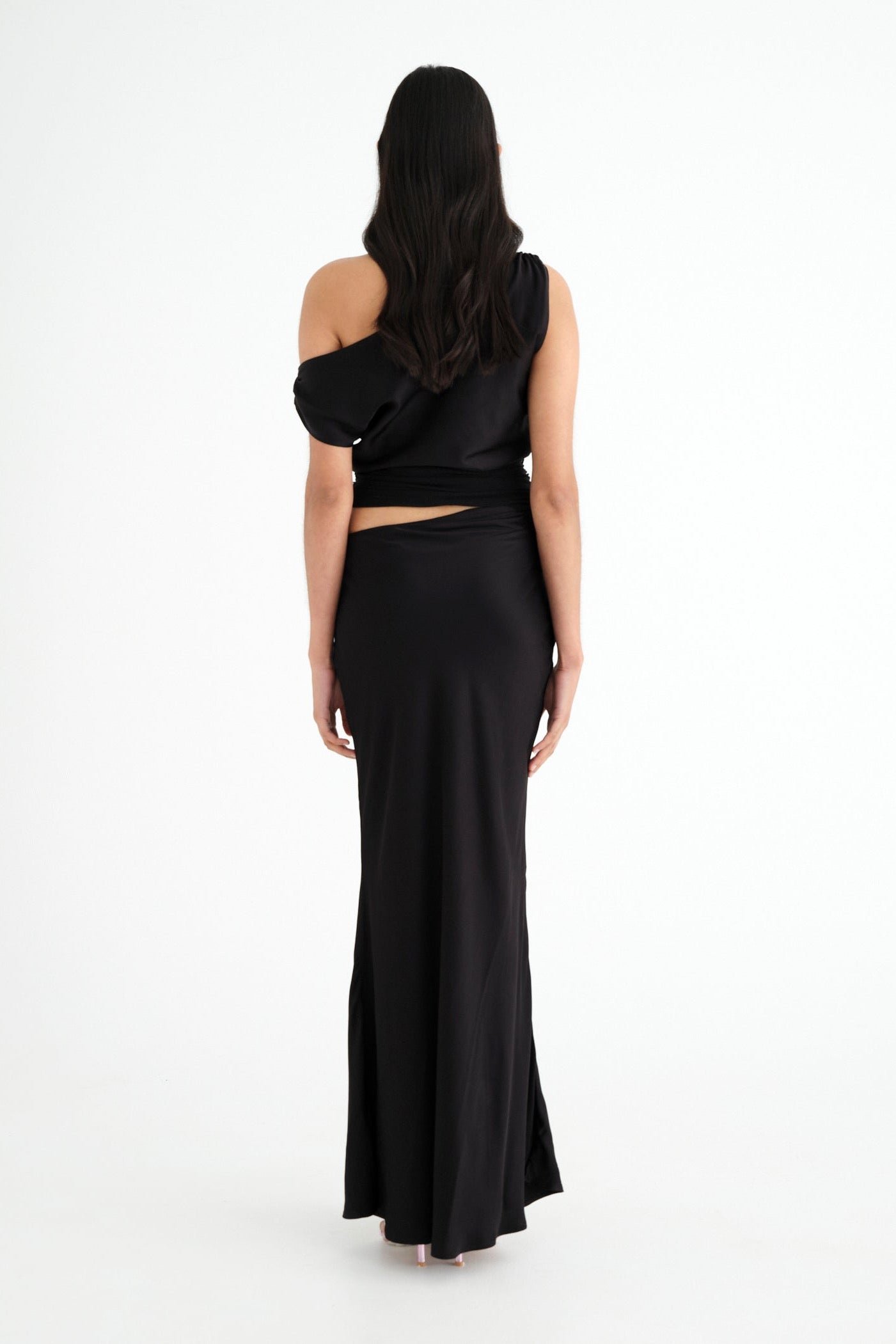 BENNI TESSA OFF SHOULDER DRESS - BLACK photo 3