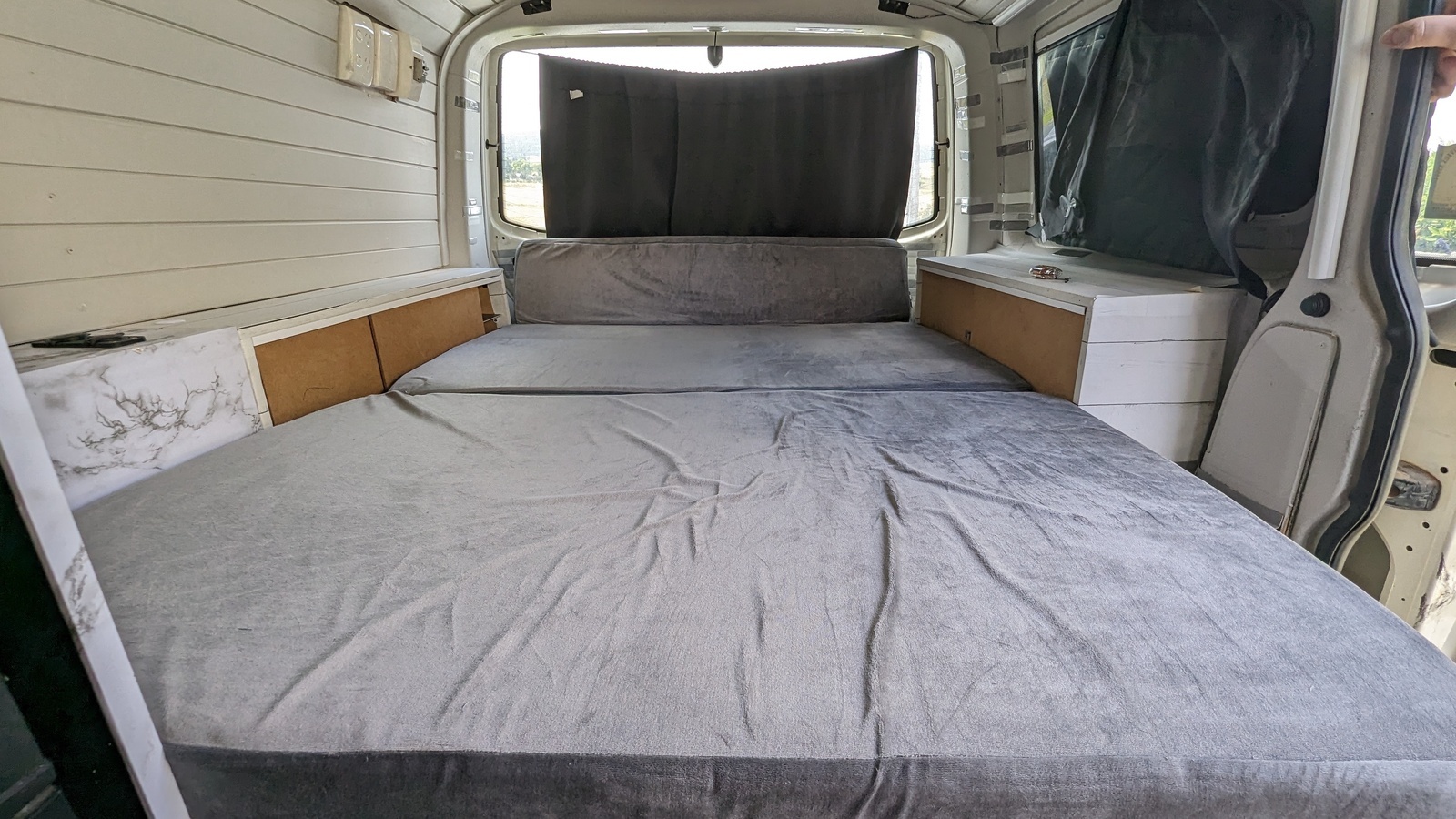 VOLKSWAGEN TRANSPORTER SWB 4MOTION Auto photo 7