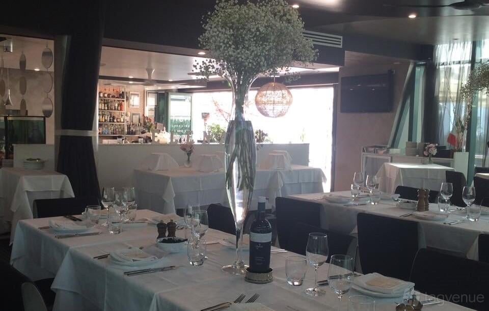 Inside Area at Trevi Lakeside photo 4