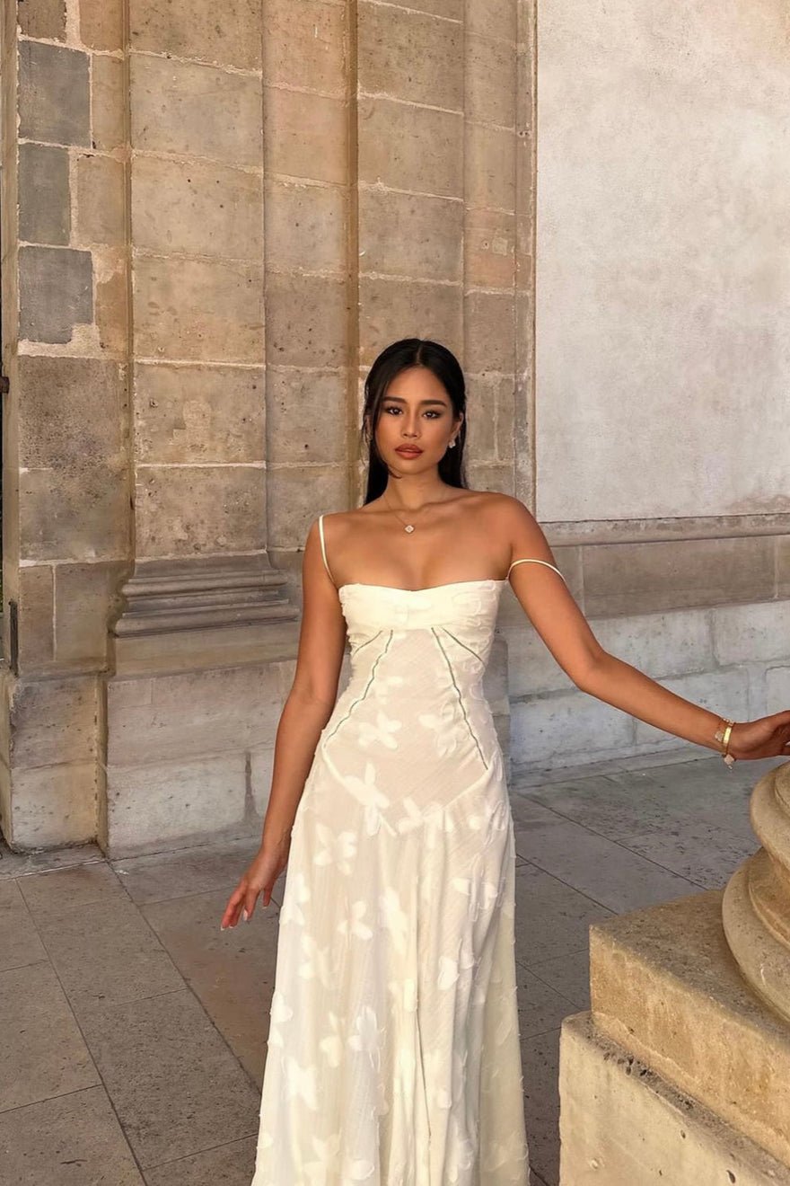 House of CB Seren Dress In Vintage Cream photo 3