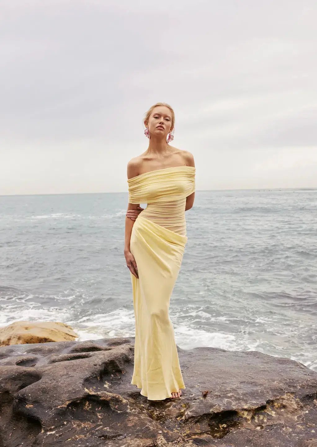 Benni Nico Off Shoulder Maxi Dress Yellow Size 8 / AU 8 photo 2