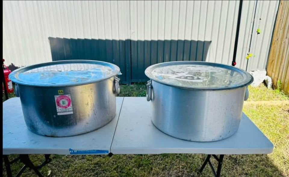 Party hire) Chairs, tables Fiary floss Popcorn machines, gazebo chaffing dishes photo 3
