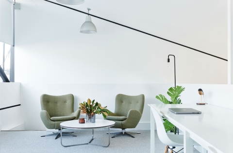 Light-Filled 55sqm Private Office Space photo 7