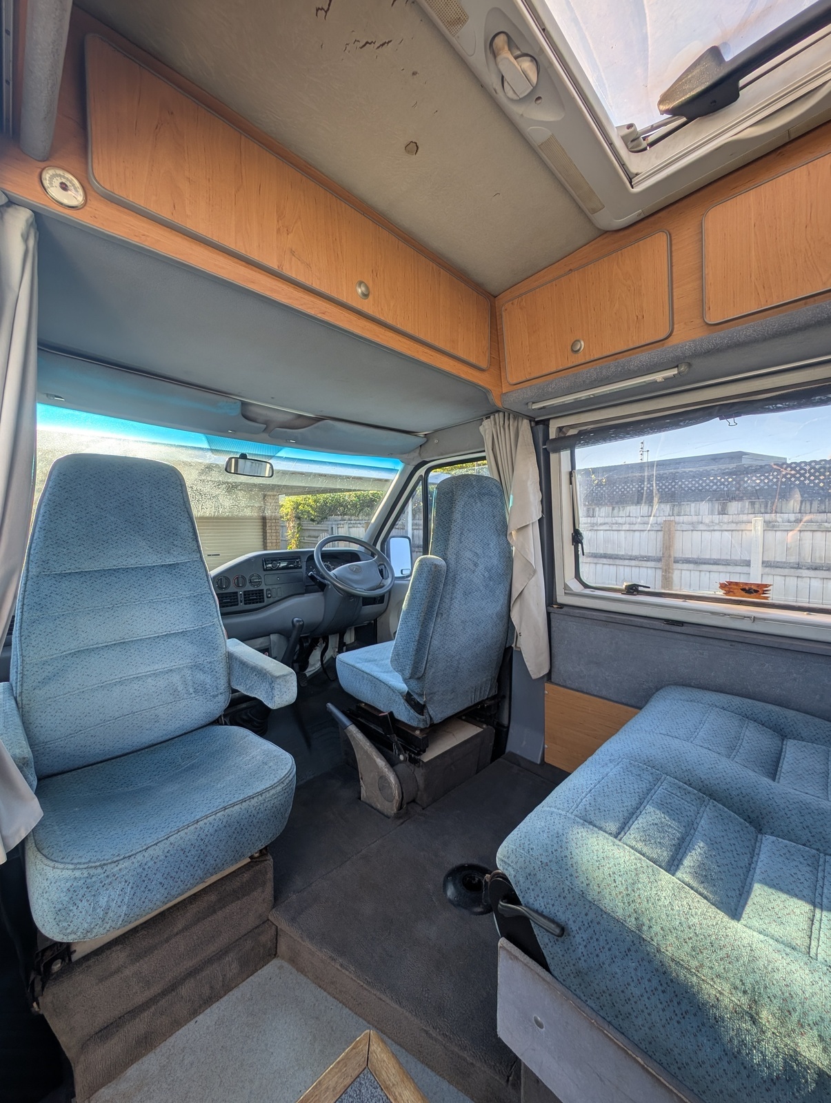 Mercedes Sprinter photo 2