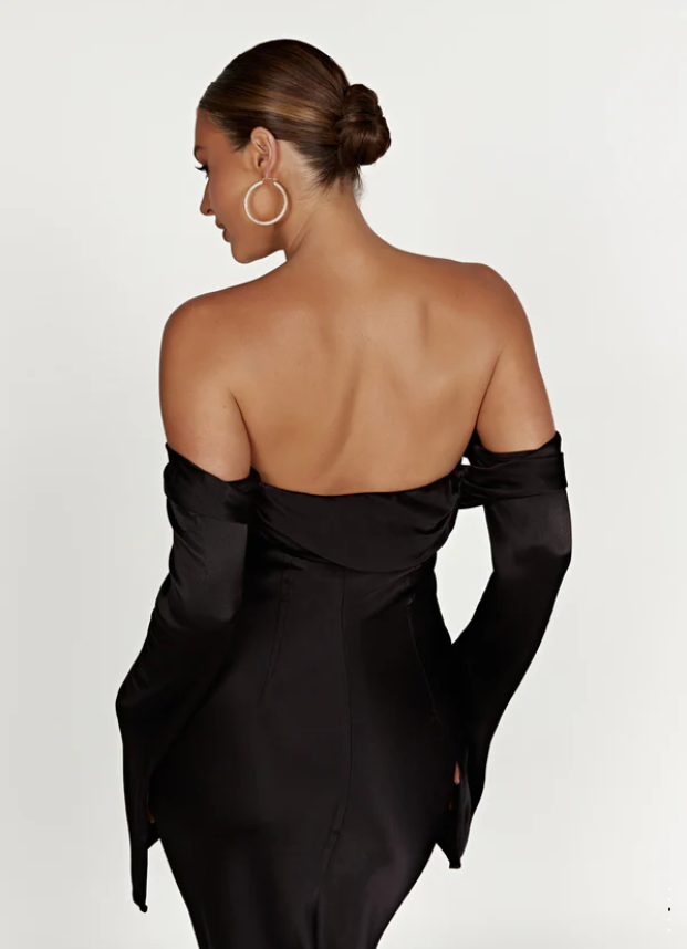 Meshki Giselle Off Shoulder Black photo 2