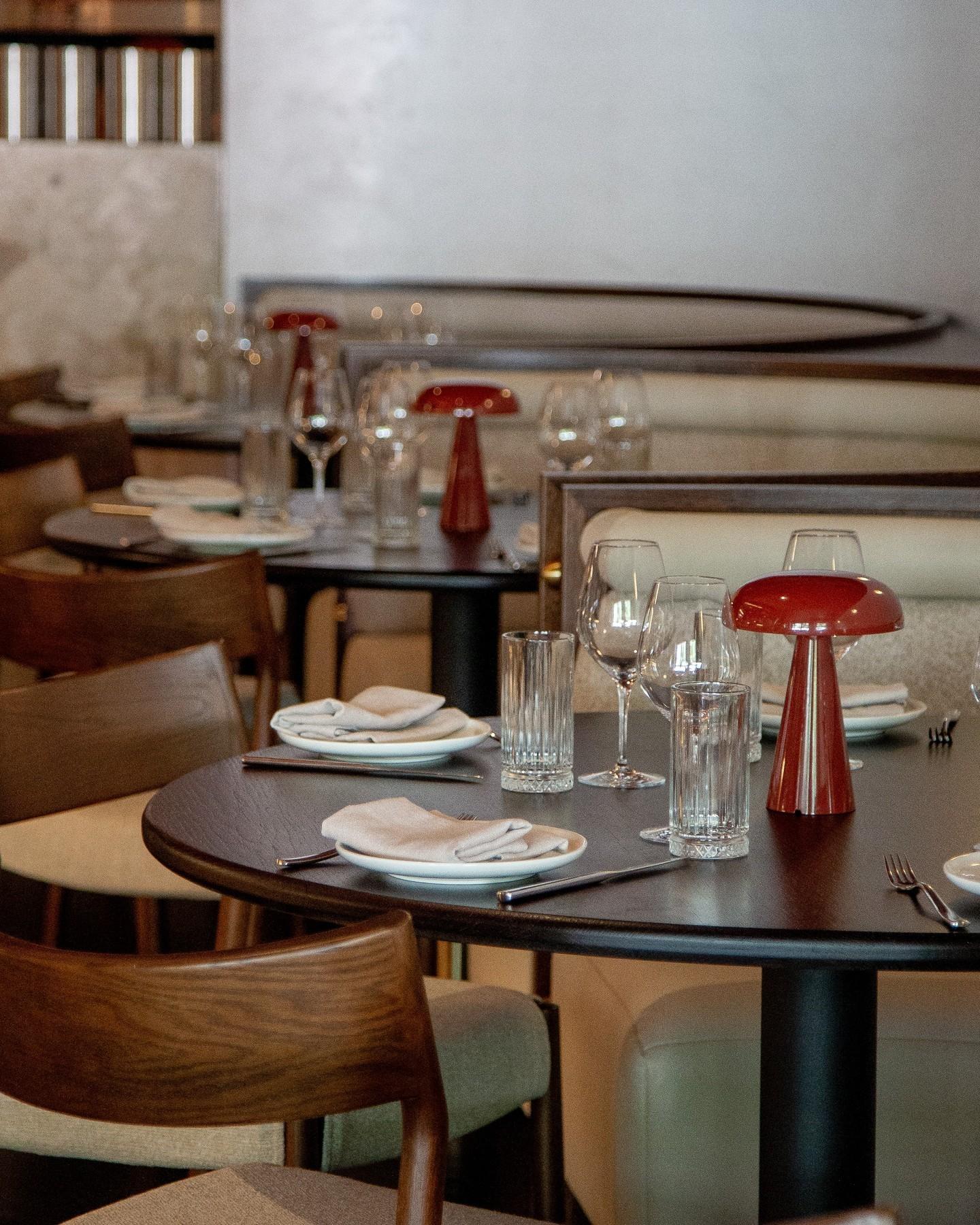 Entire Venue at Como Restaurant photo 10