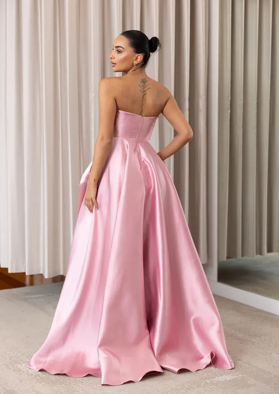 Nicoletta Emmeline Gown in Soft Pink Size 8 photo 2