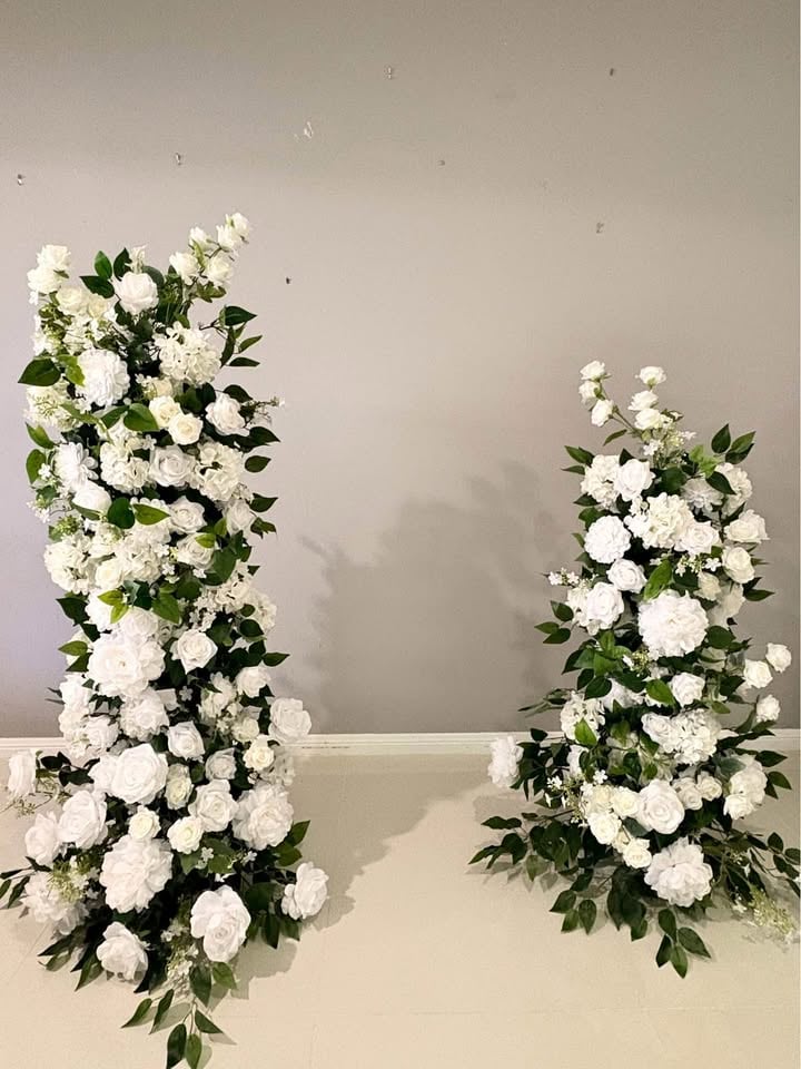 *HIRE White flower column photo 5