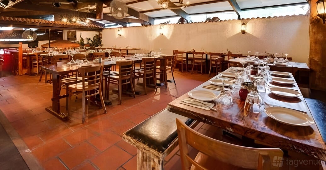 Back Room at Spanish Tapas photo 4