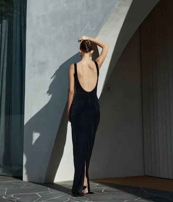 Verona Gown in Black Velvet size 10 photo 3