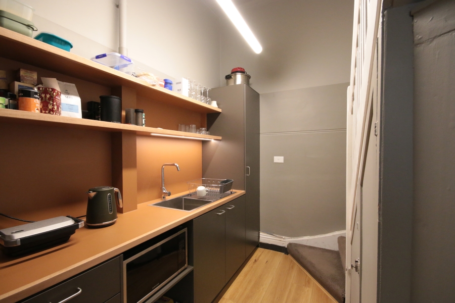 Private Office in West Melbourne Studio photo 7