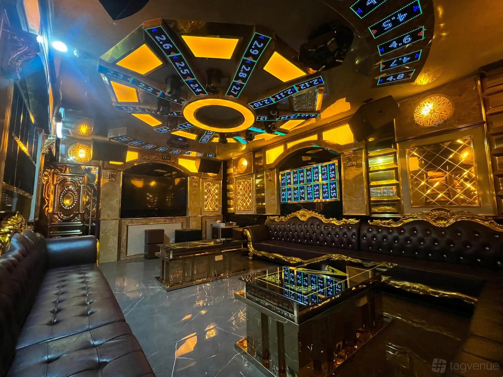 VIP 222 at Việt Phố Entertainment photo 4