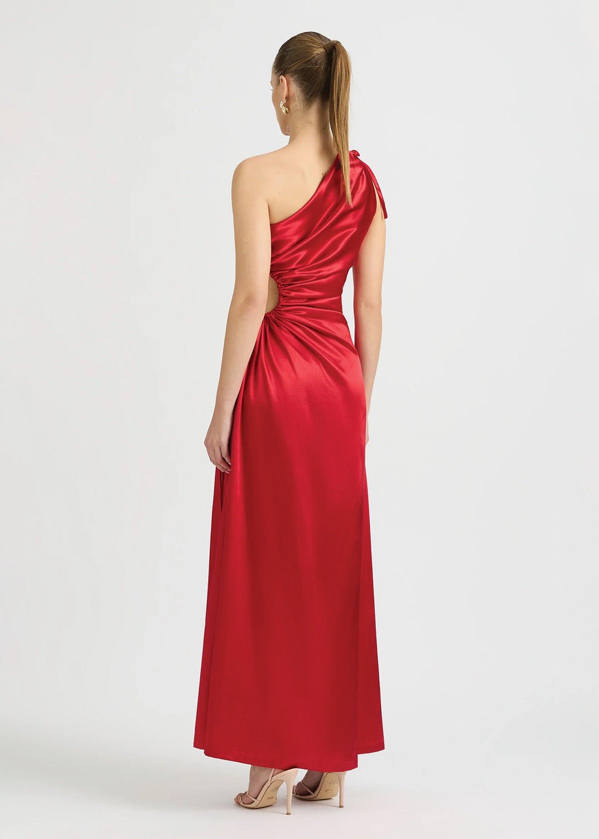 Nour in Scarlet Red photo 2