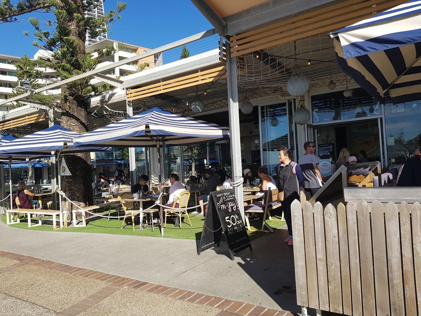 Sandbar Lawn & Lounge at Sandbar Surfers Paradise photo 5