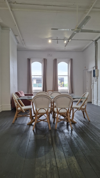 Studio 17 Lease Transfer photo 2