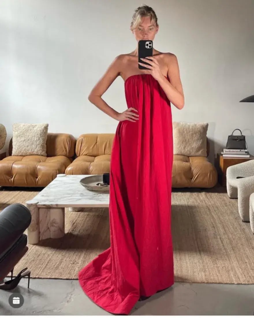 Helsa Studio Crinkle Pleated Gown Very Red Size 8 photo 3